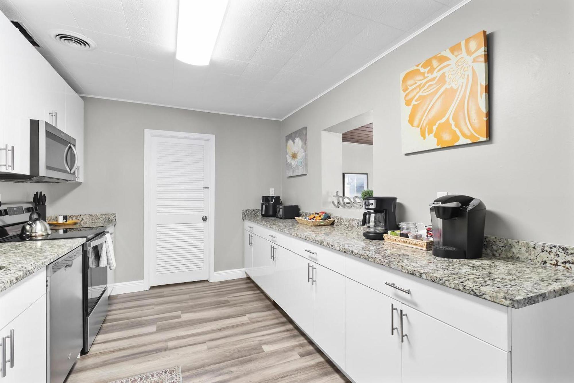 Relaxing Pool Home For Family Getaway Close To Tampa Zoo, Busch Gardens, Restaurants And Shopping! Exterior foto